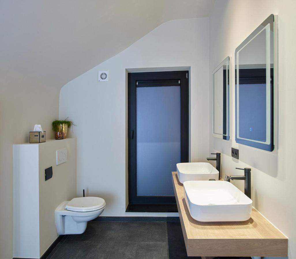 'T Vlyt Vakantiehuis-Wellness Riemst Exterior photo